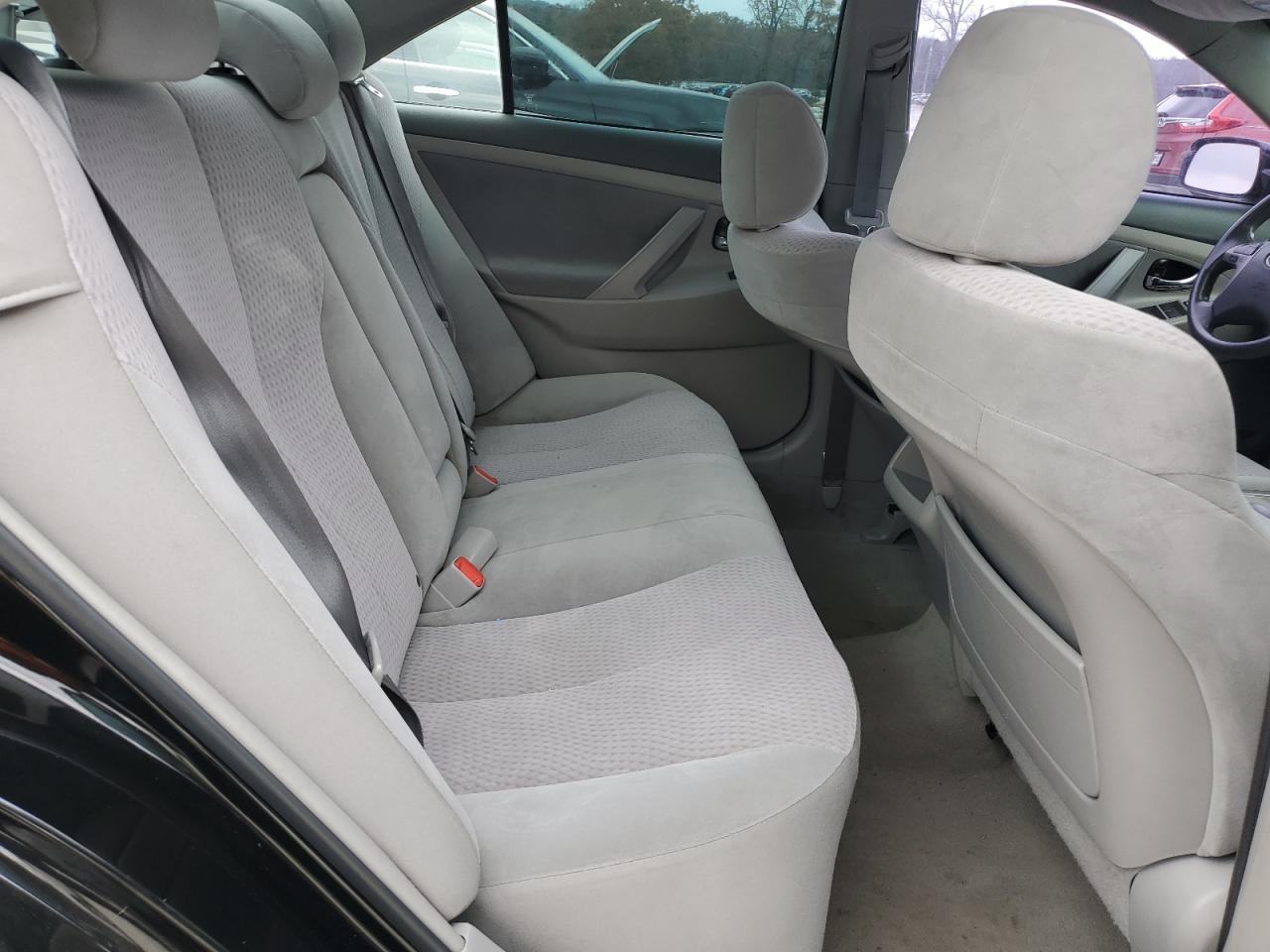 2010 TOYOTA CAMRY