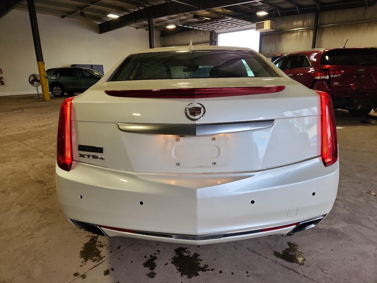 2014 CADILLAC XTS