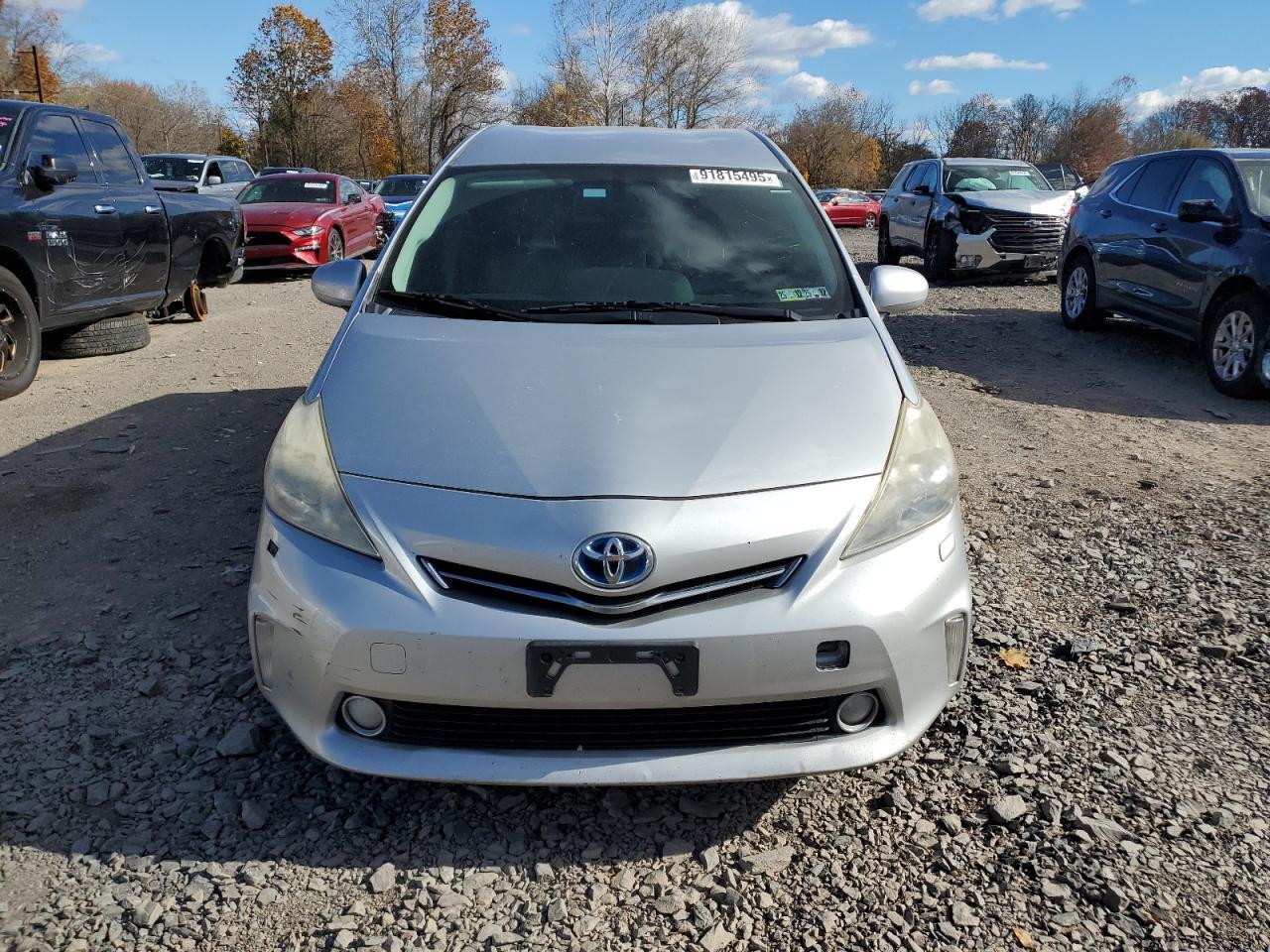 2012 TOYOTA PRIUS V