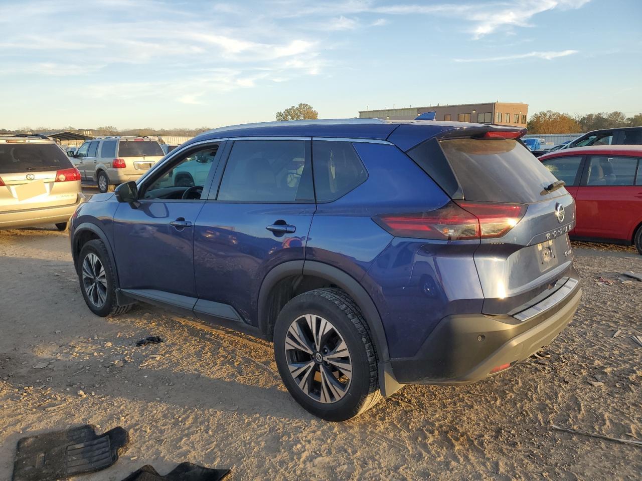 2021 NISSAN ROGUE