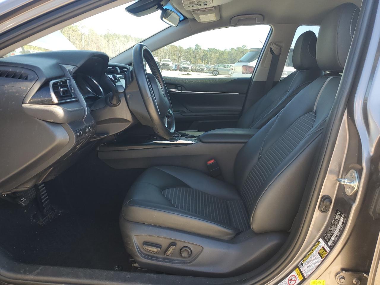 2019 TOYOTA CAMRY