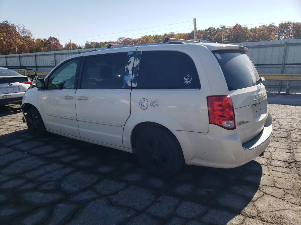 2011 DODGE GRAND CARAVAN