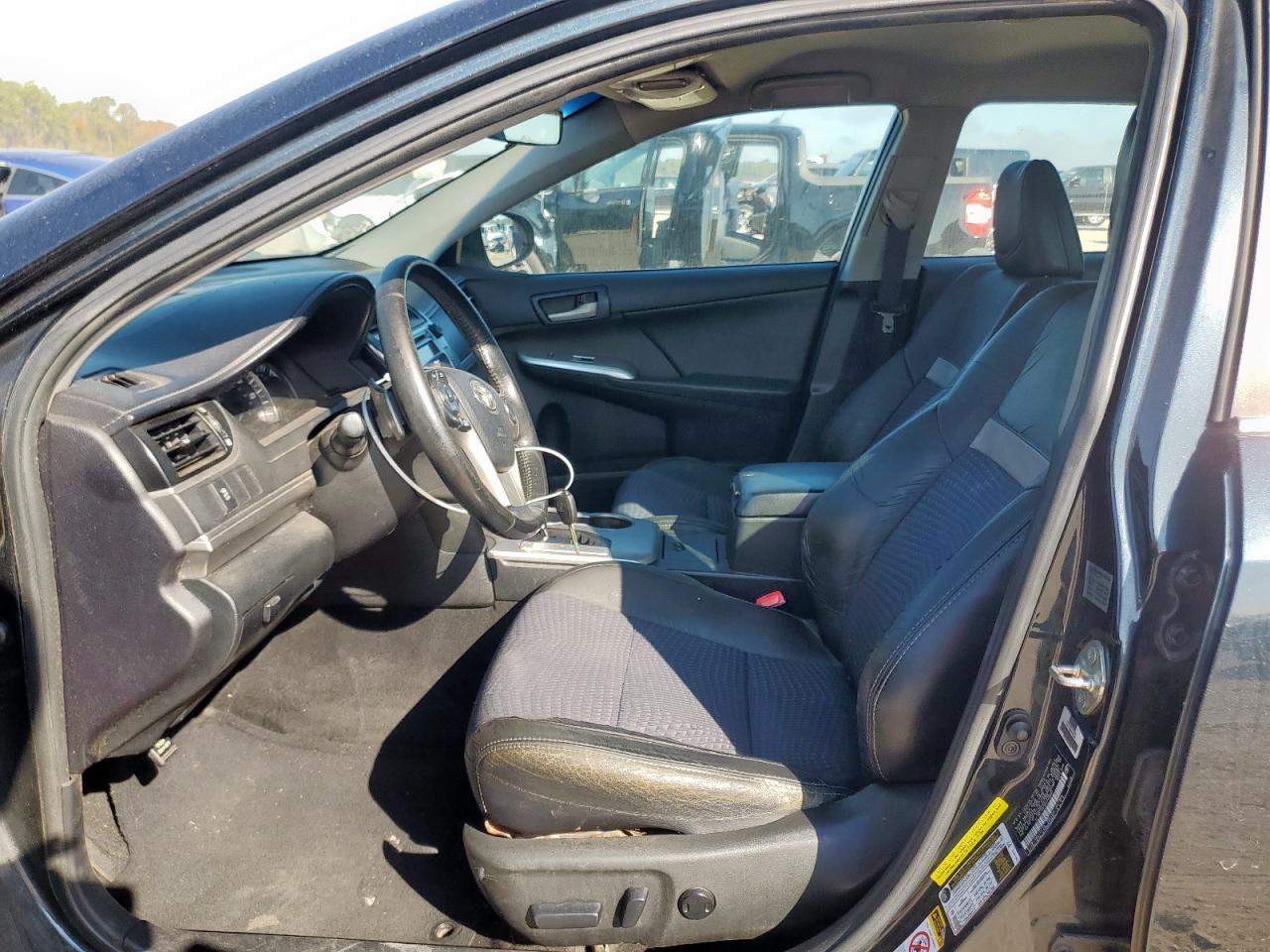 2014 TOYOTA CAMRY