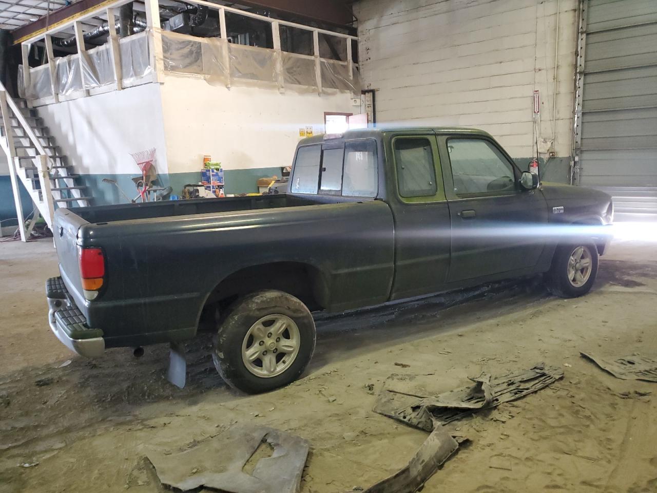 1996 MAZDA B3000