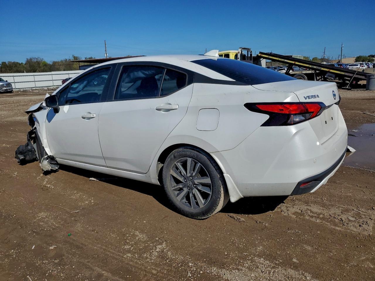 2020 NISSAN VERSA