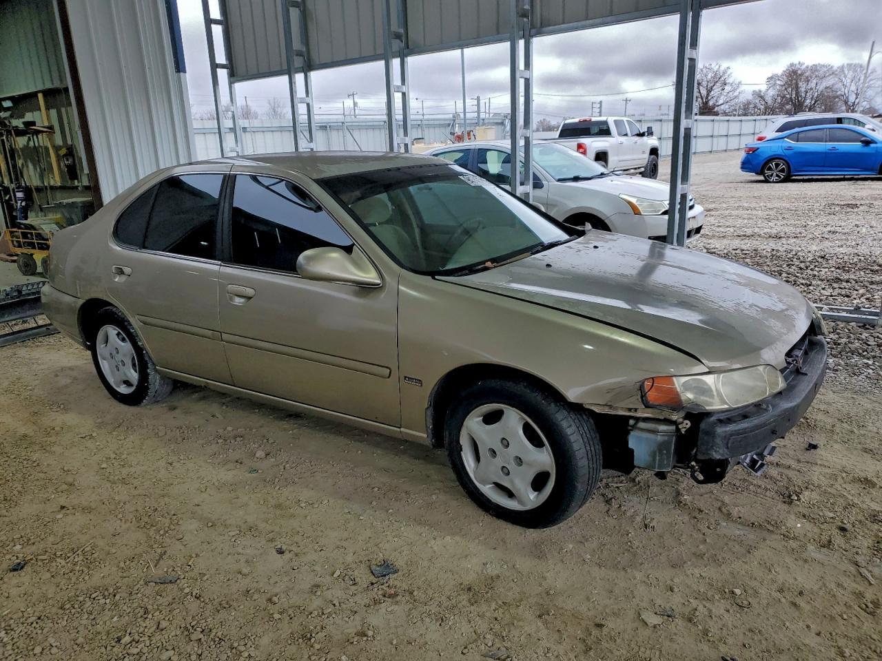 2001 NISSAN ALTIMA