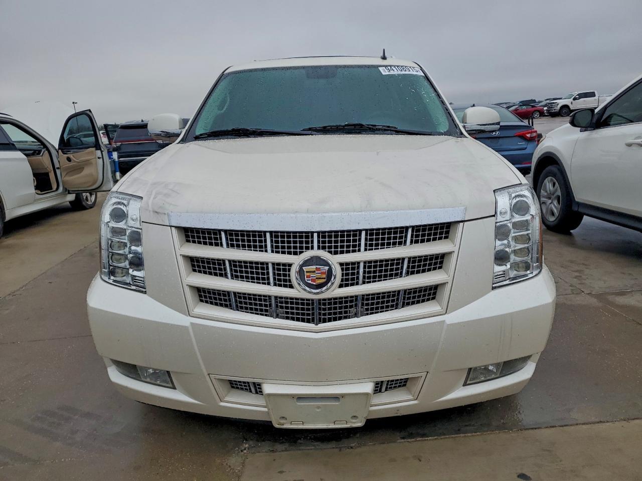 2013 CADILLAC ESCALADE