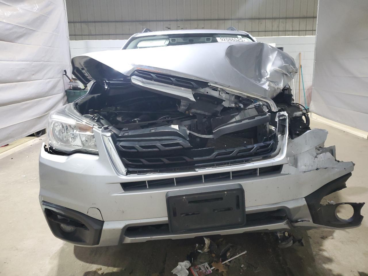 2017 SUBARU FORESTER