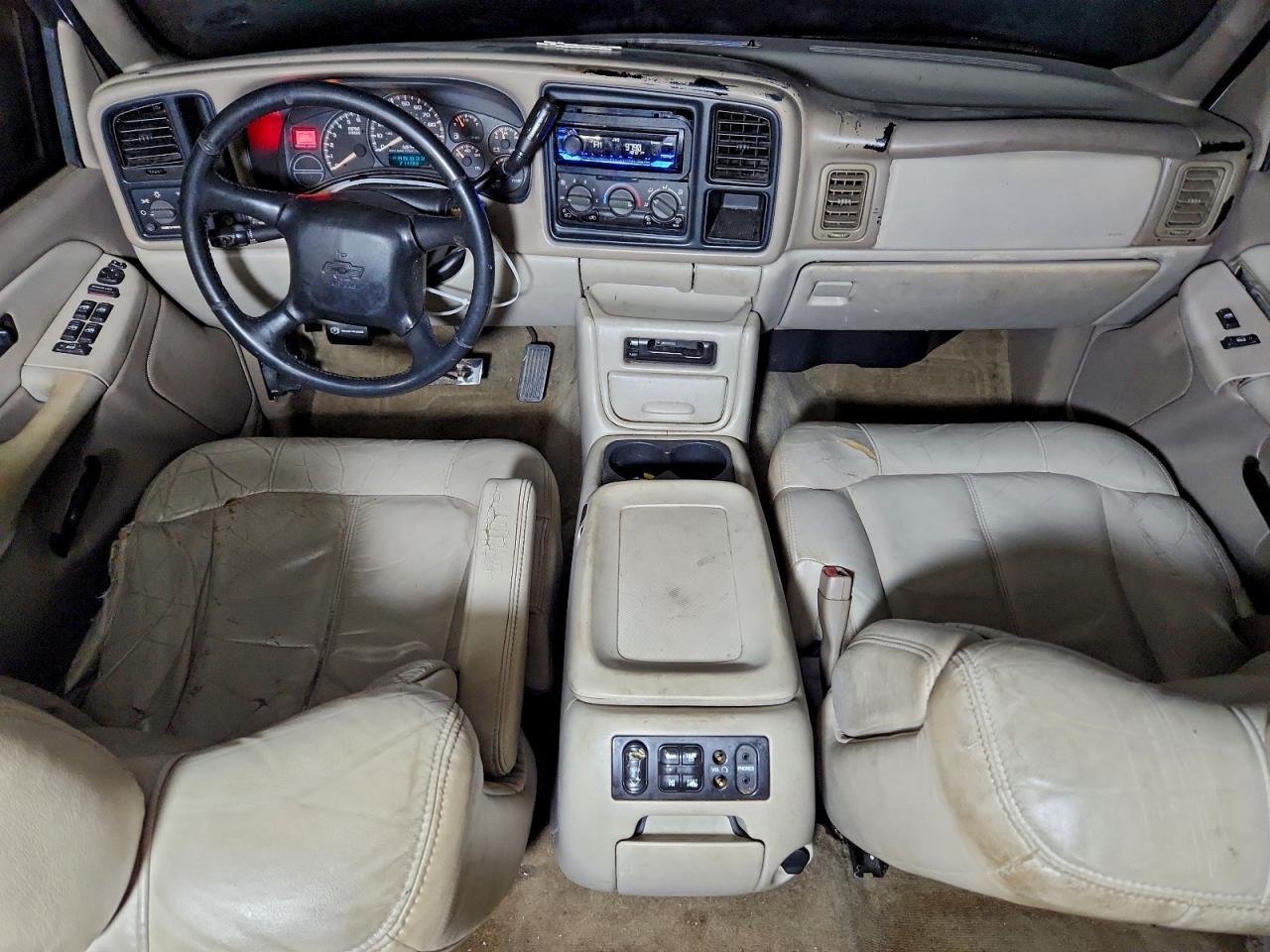 2002 CHEVROLET Tahoe