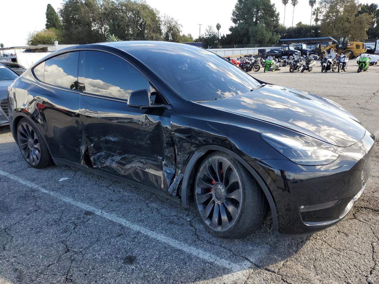 2023 TESLA MODEL Y
