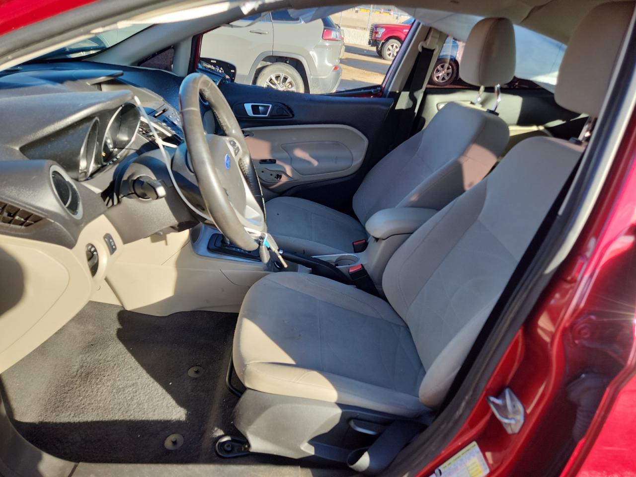 2016 FORD Fiesta