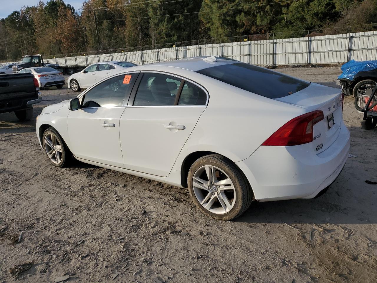 2014 VOLVO S60