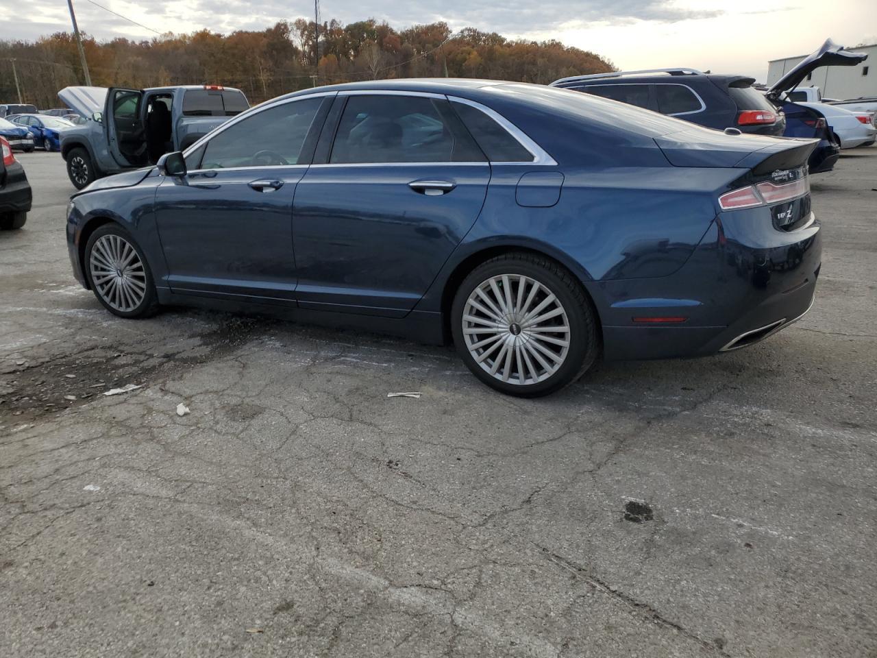 2017 LINCOLN MKZ