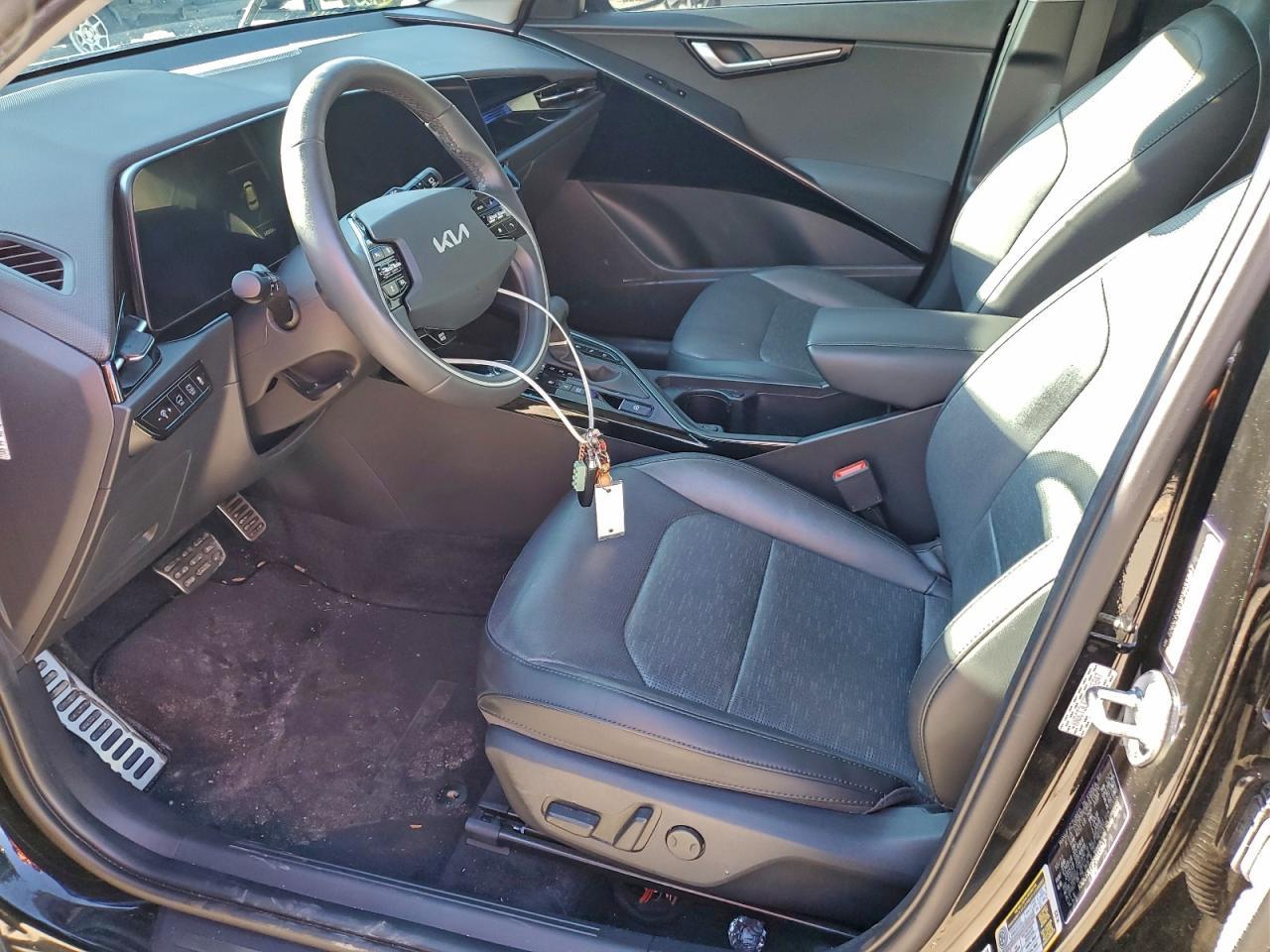 2023 KIA Niro
