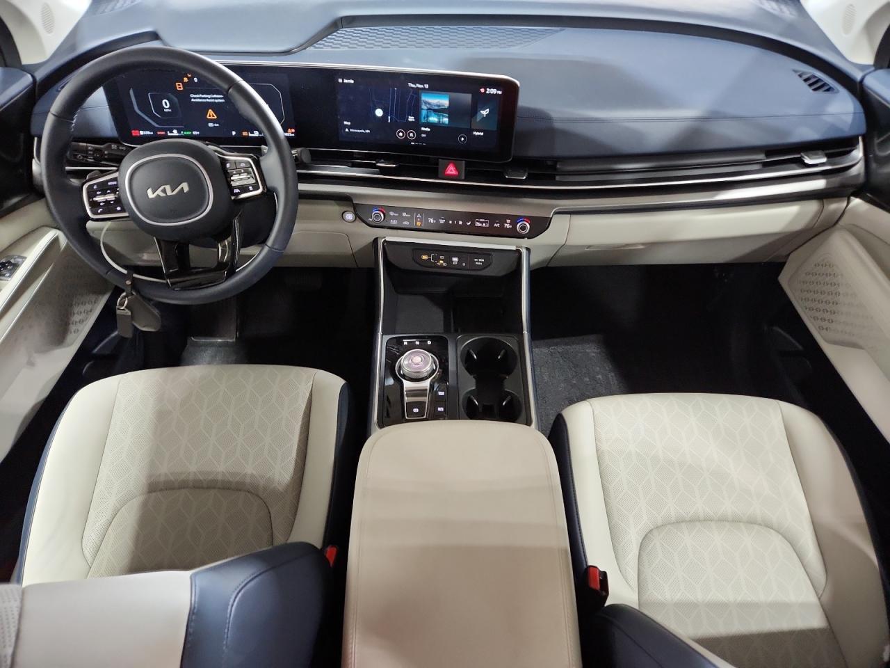 2025 KIA Carnival