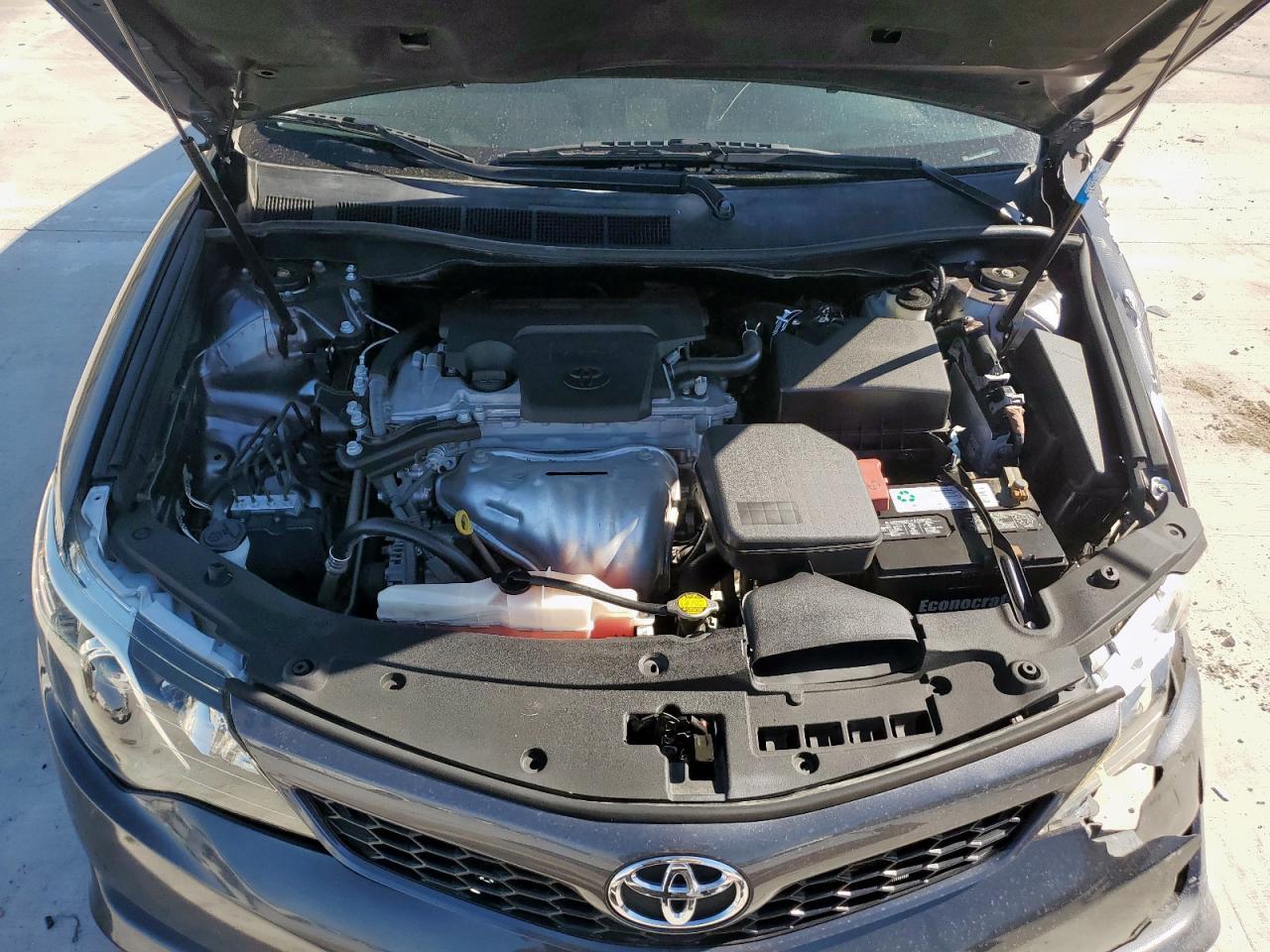 2014 TOYOTA CAMRY