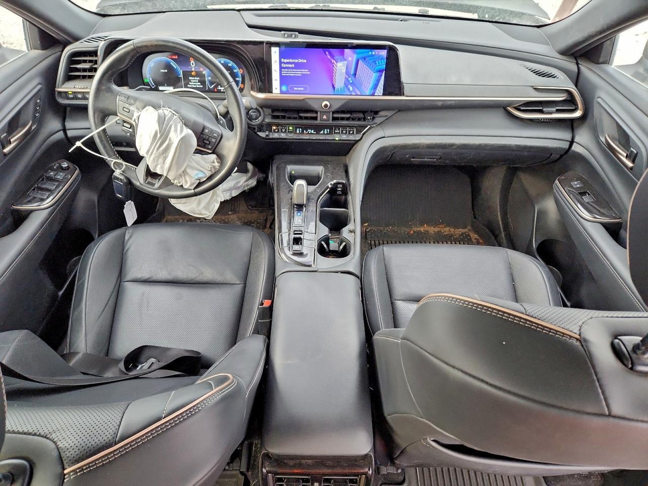 2025 TOYOTA Crown