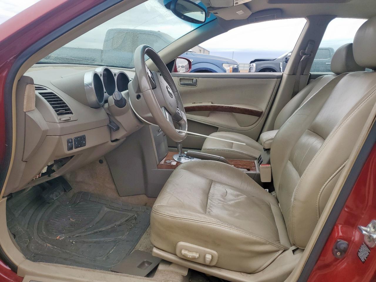 2004 NISSAN Maxima