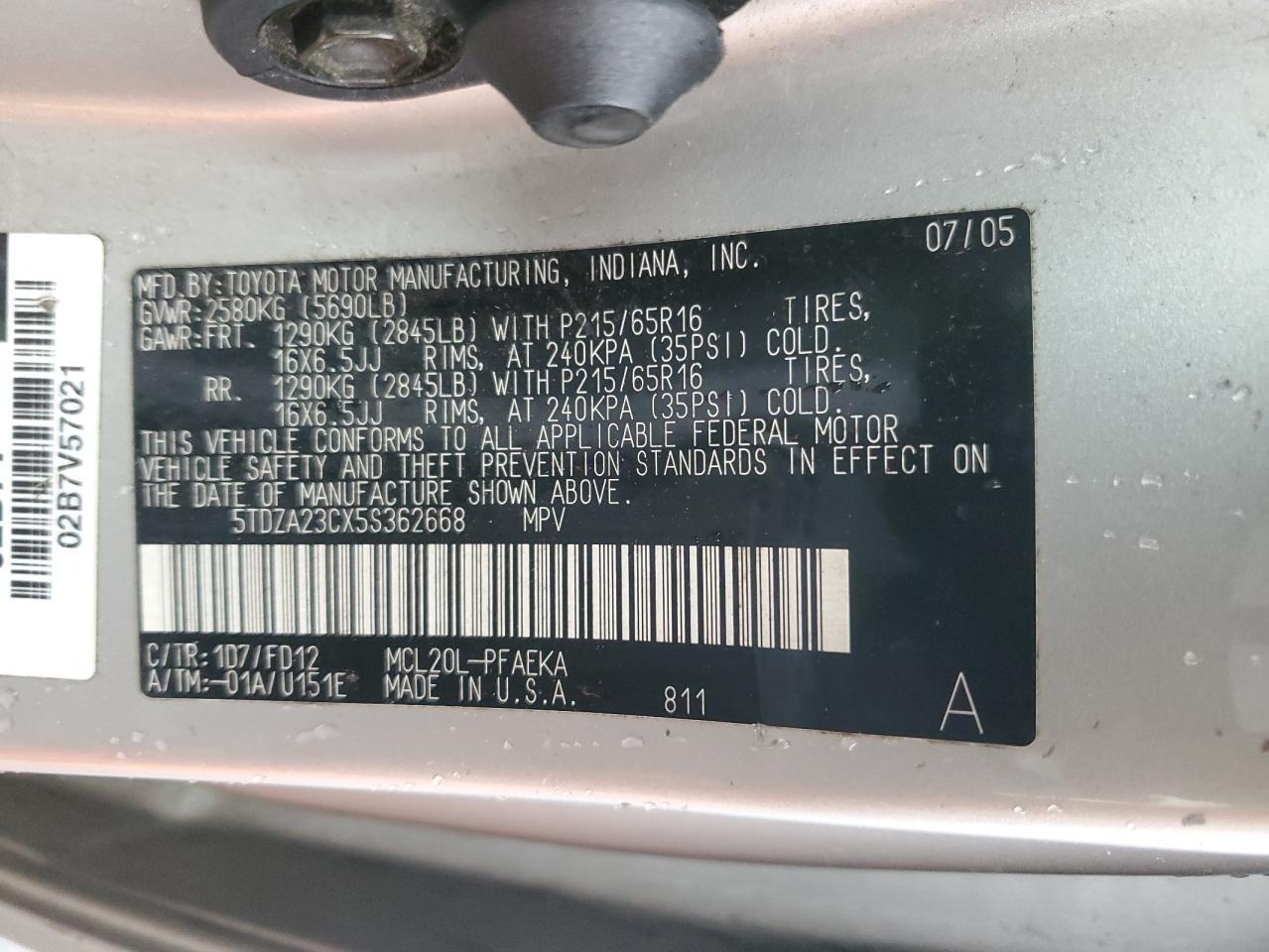 2005 TOYOTA SIENNA