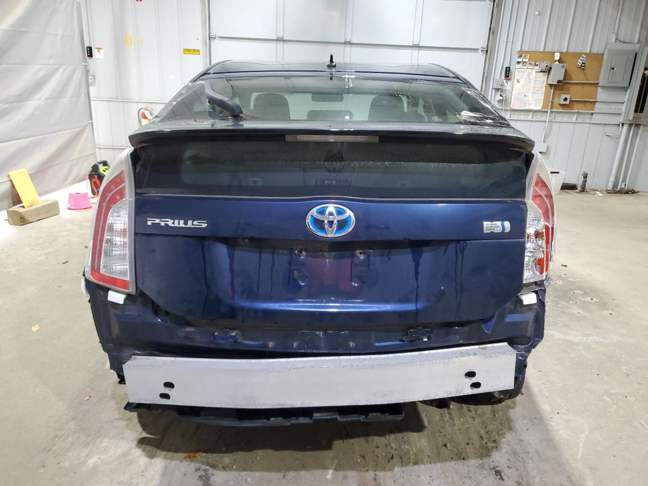 2015 TOYOTA PRIUS
