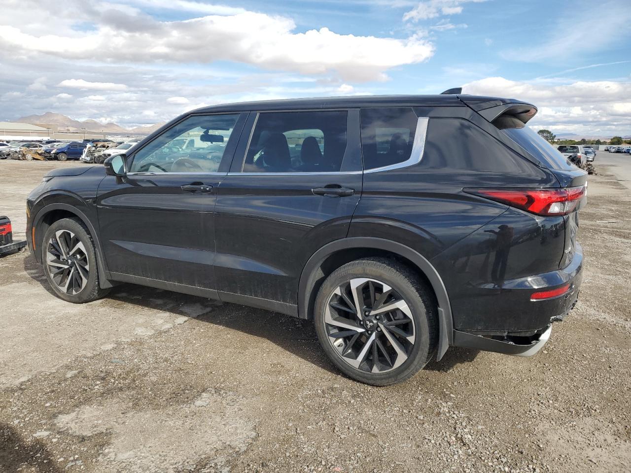 2022 MITSUBISHI outlander