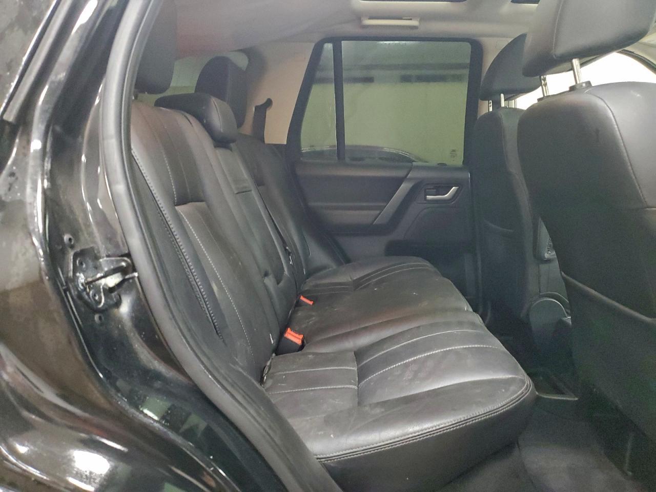 2011 LAND ROVER LR2
