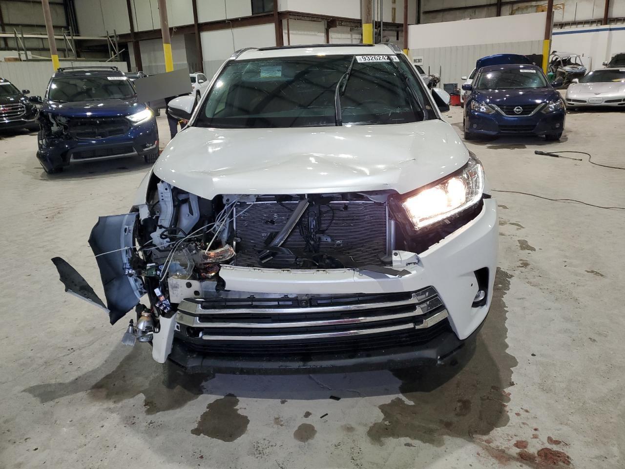 2019 TOYOTA HIGHLANDER