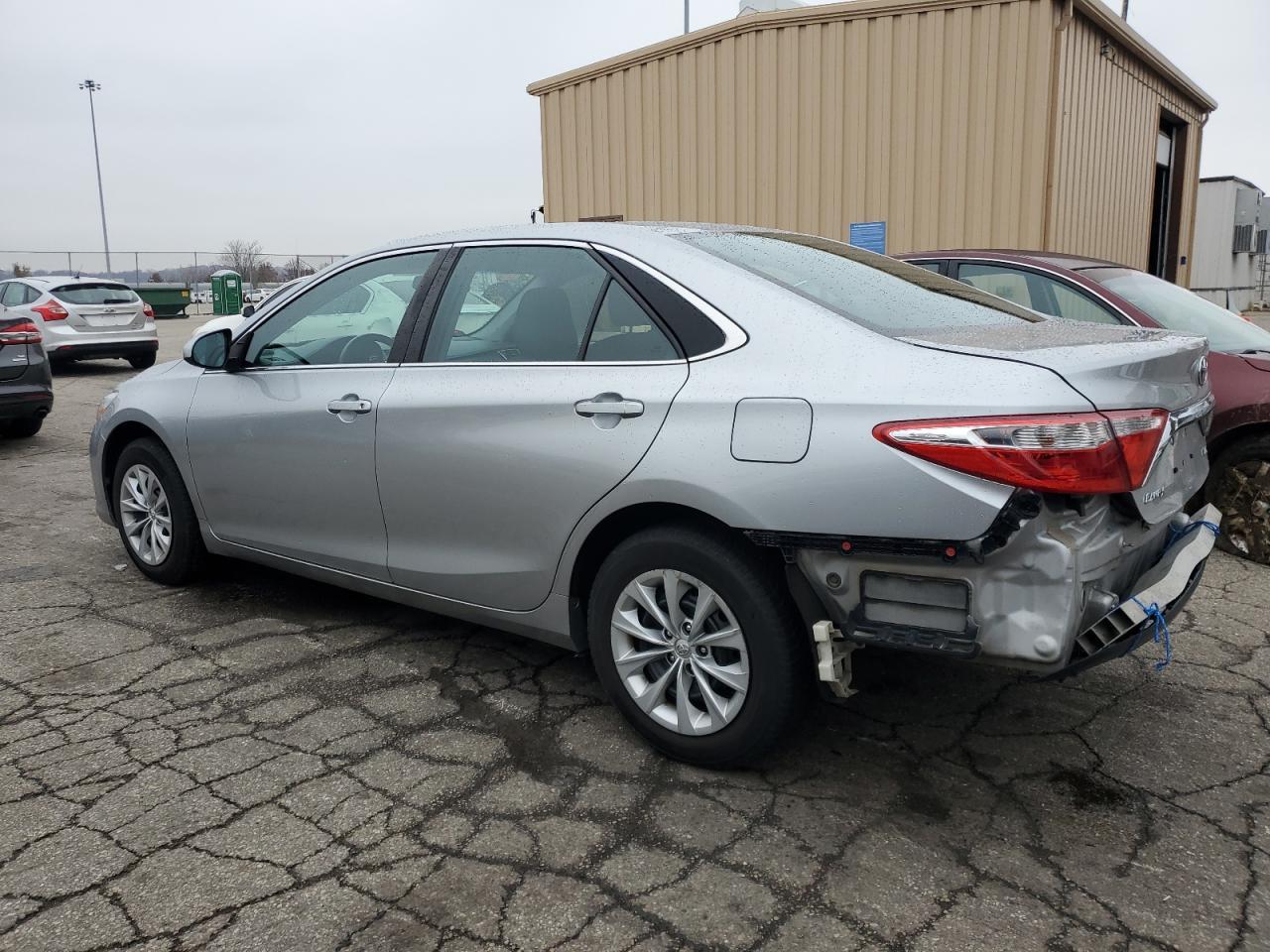 2016 TOYOTA CAMRY