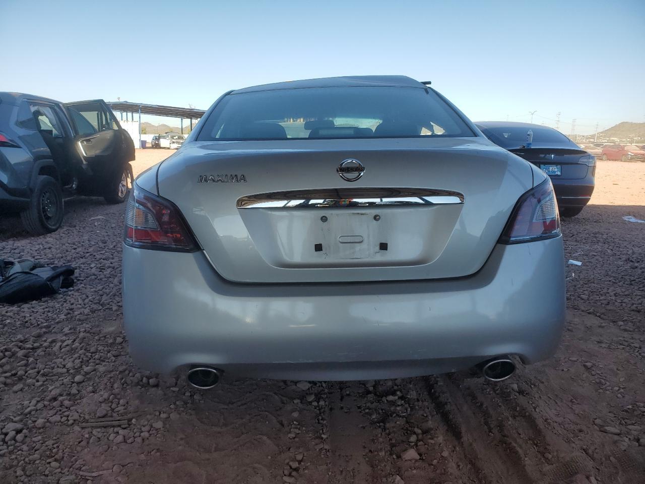 2012 NISSAN Maxima