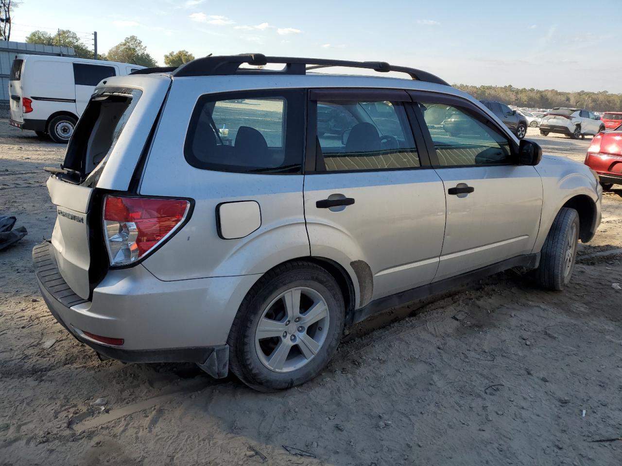 2011 SUBARU FORESTER
