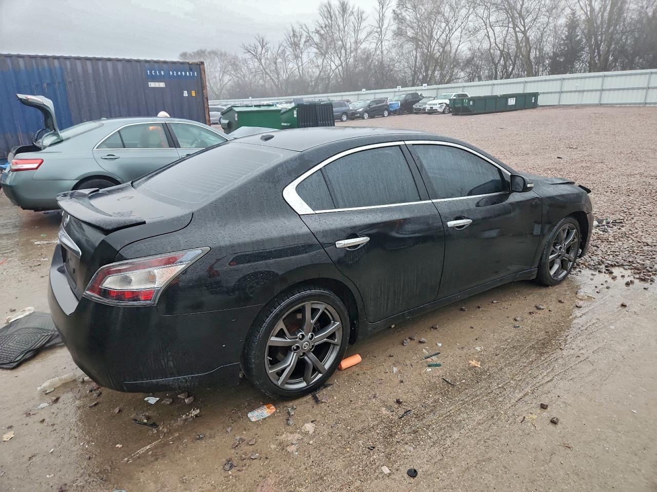 2014 NISSAN Maxima