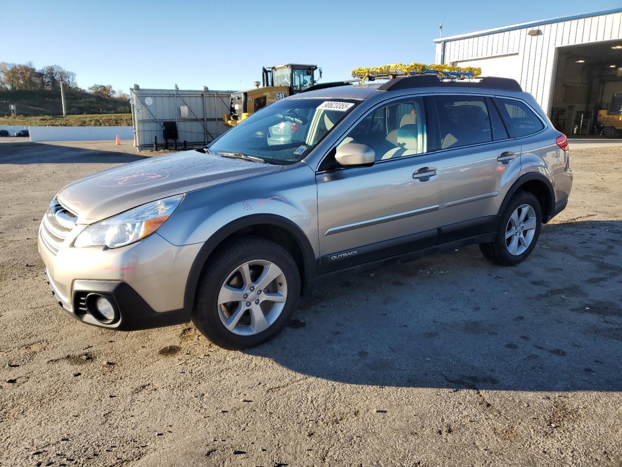 2014 SUBARU Outback