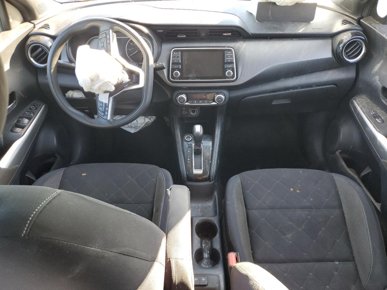 2018 NISSAN KICKS
