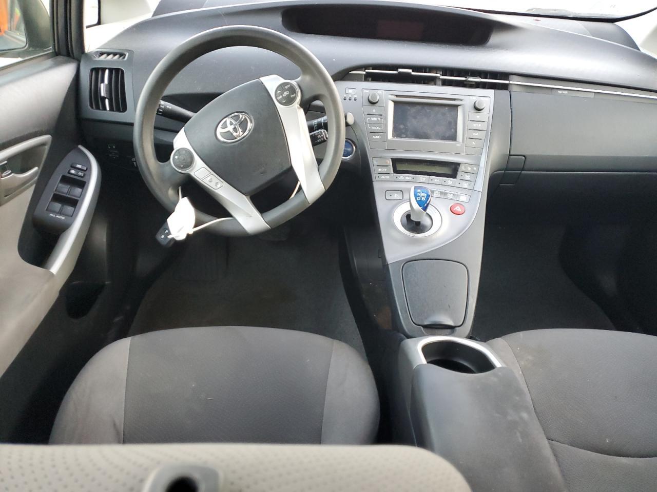 2013 TOYOTA PRIUS
