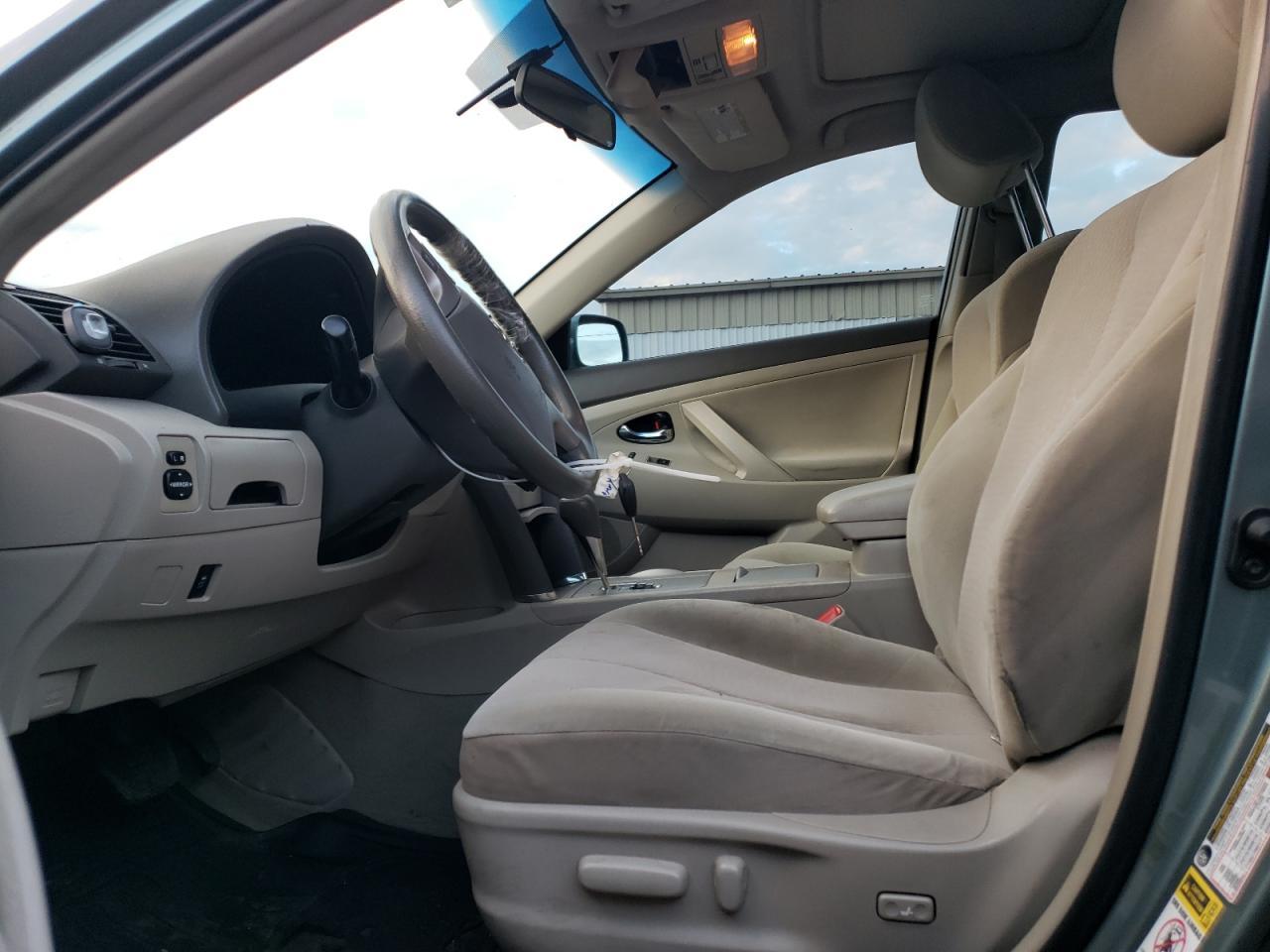 2010 TOYOTA CAMRY