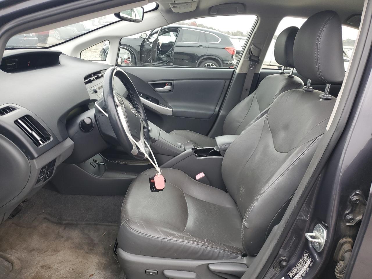 2011 TOYOTA PRIUS