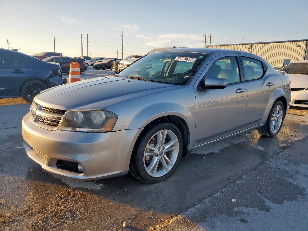 2014 DODGE Avenger