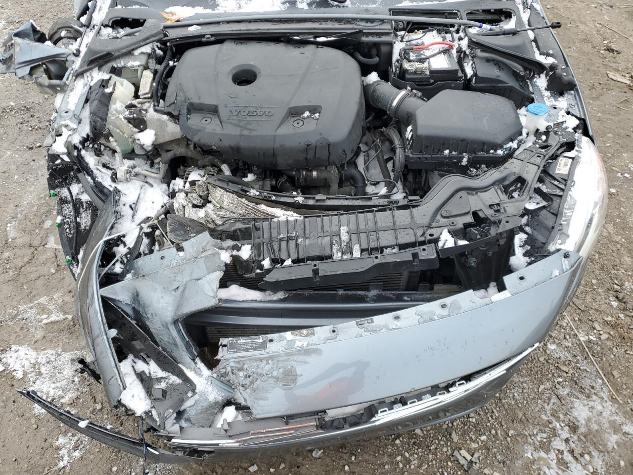 2017 VOLVO S60