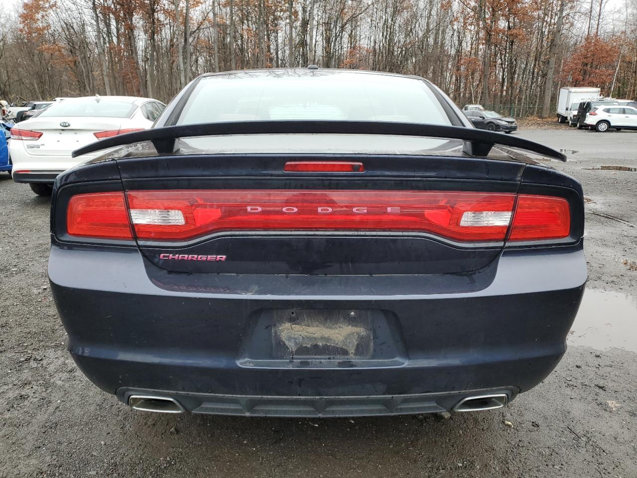 2011 DODGE CHARGER