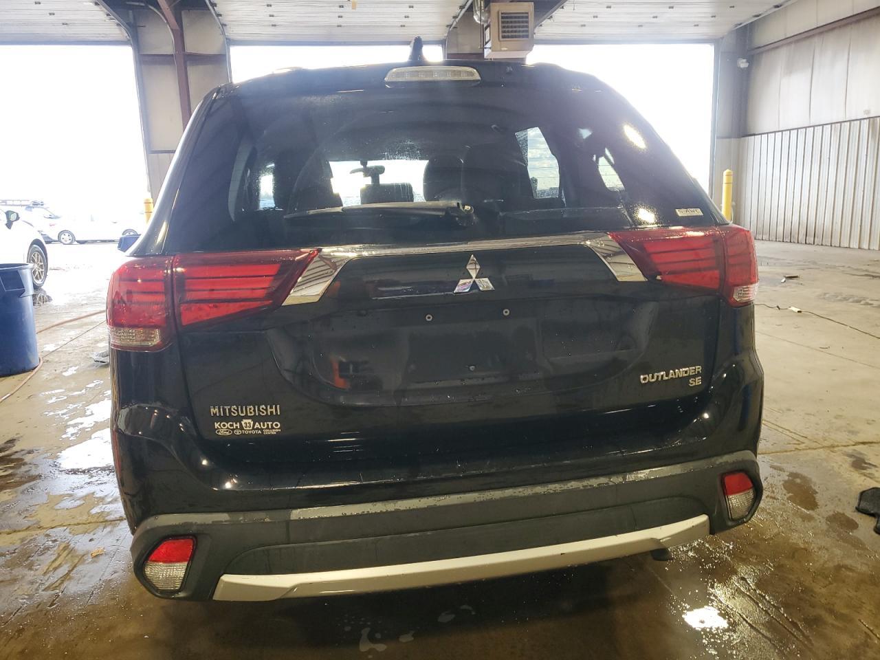 2018 MITSUBISHI outlander
