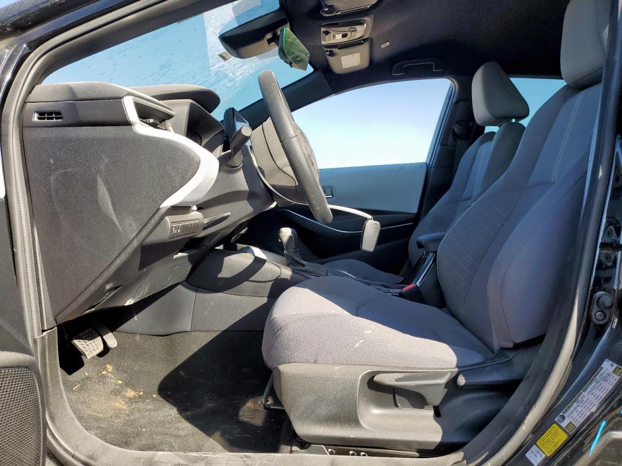 2025 TOYOTA COROLLA