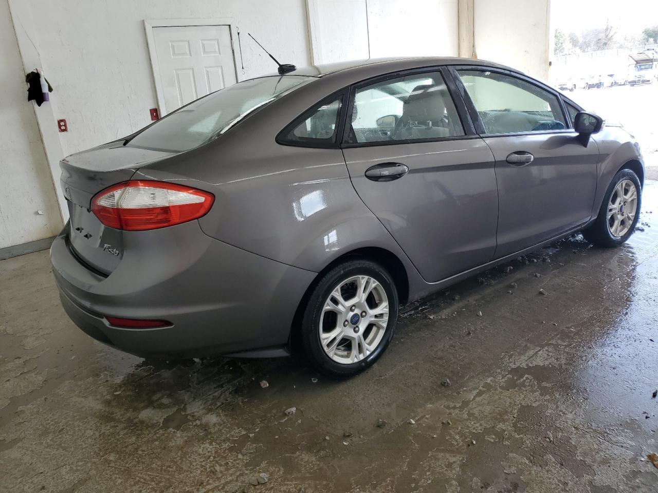 2014 FORD Fiesta