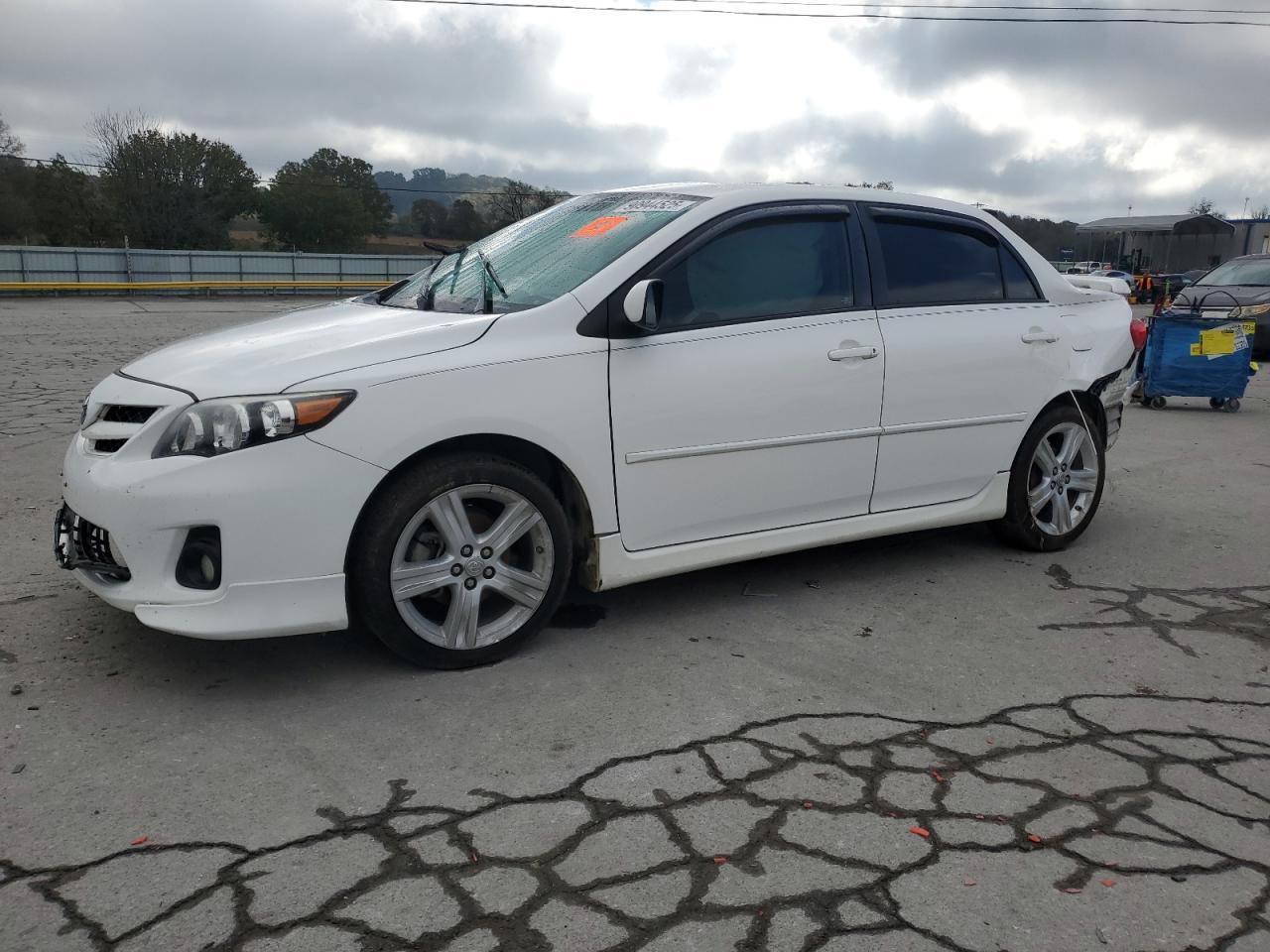 2013 TOYOTA COROLLA