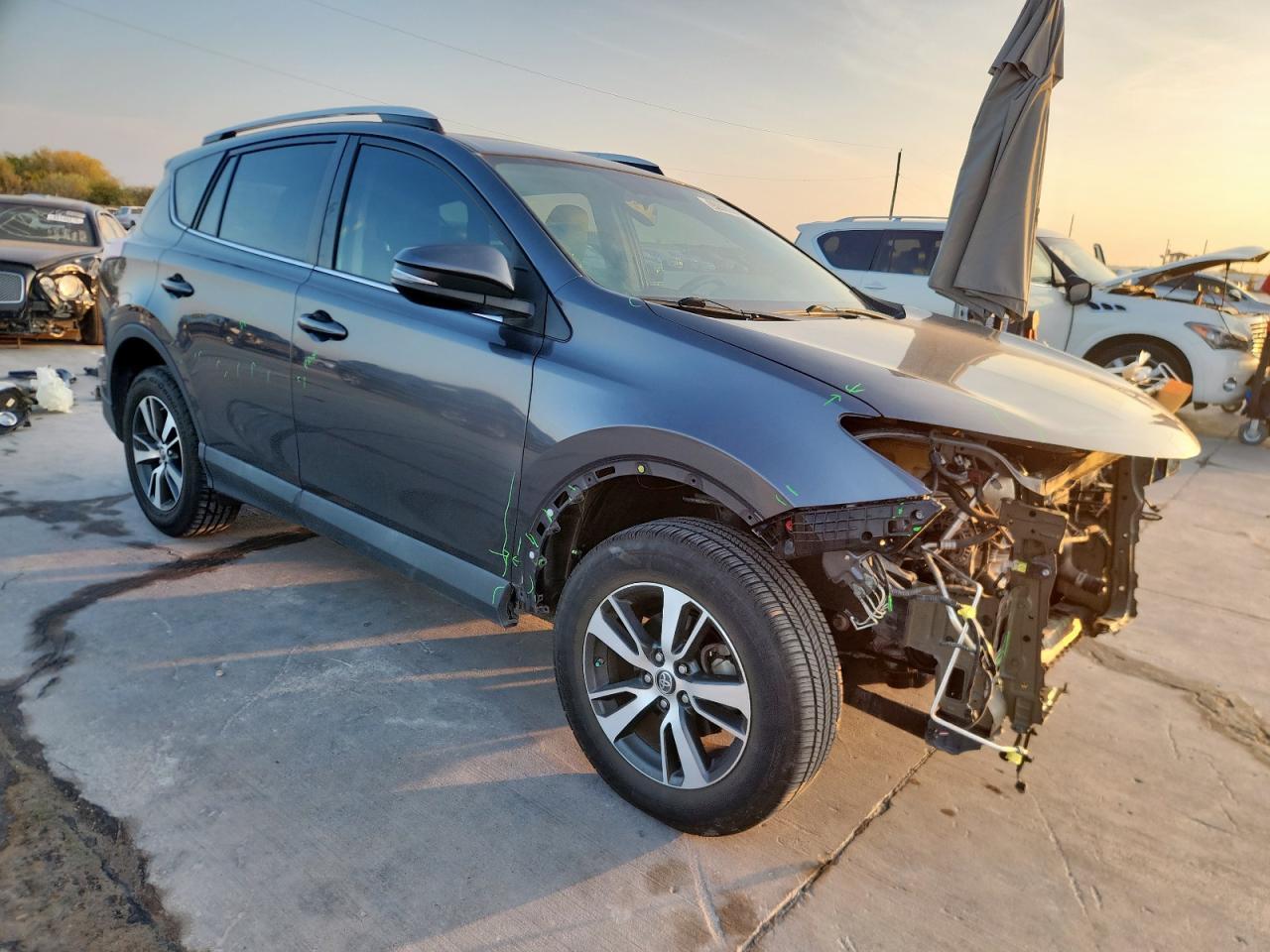 2016 TOYOTA RAV4