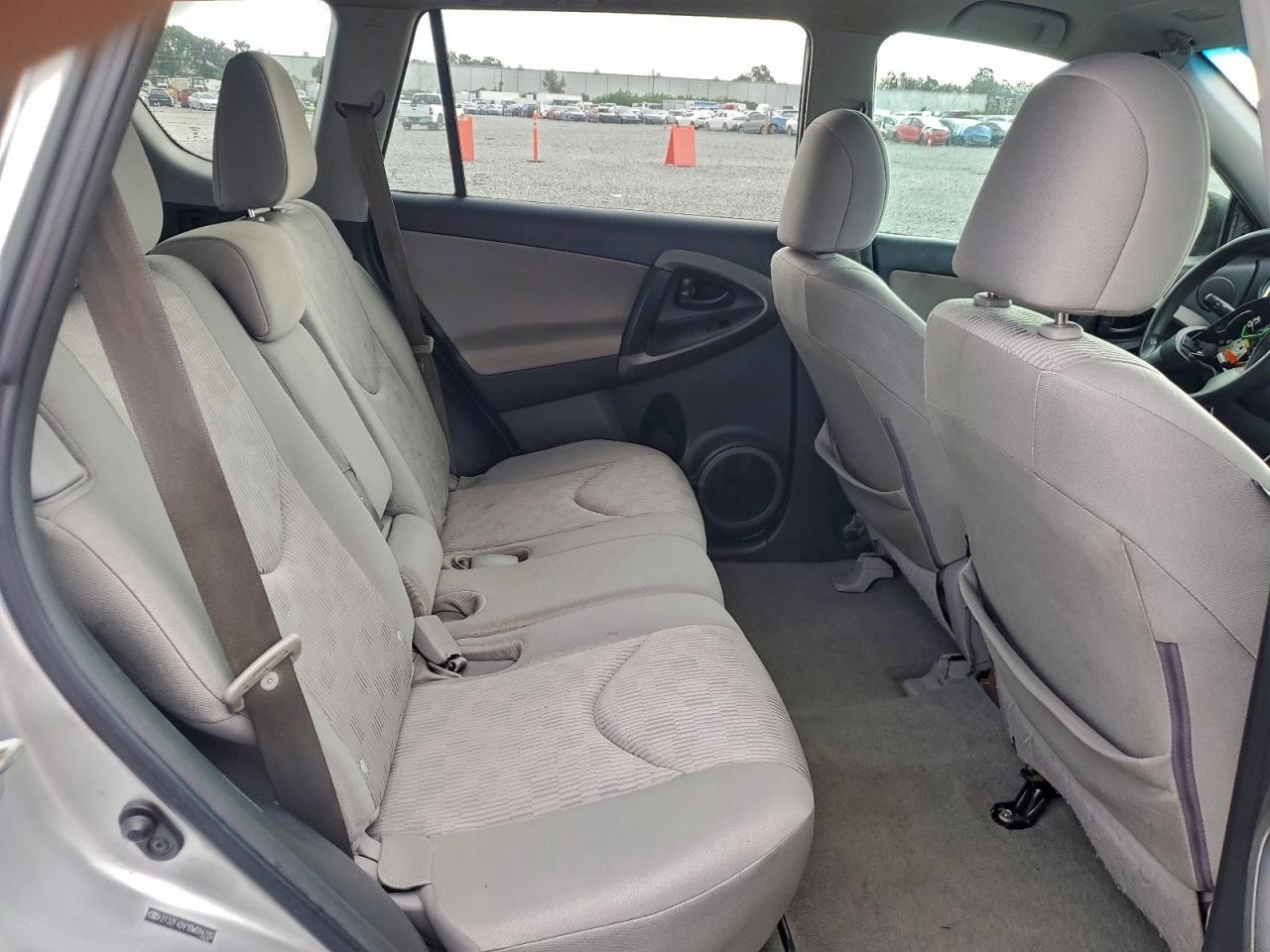 2011 TOYOTA RAV4