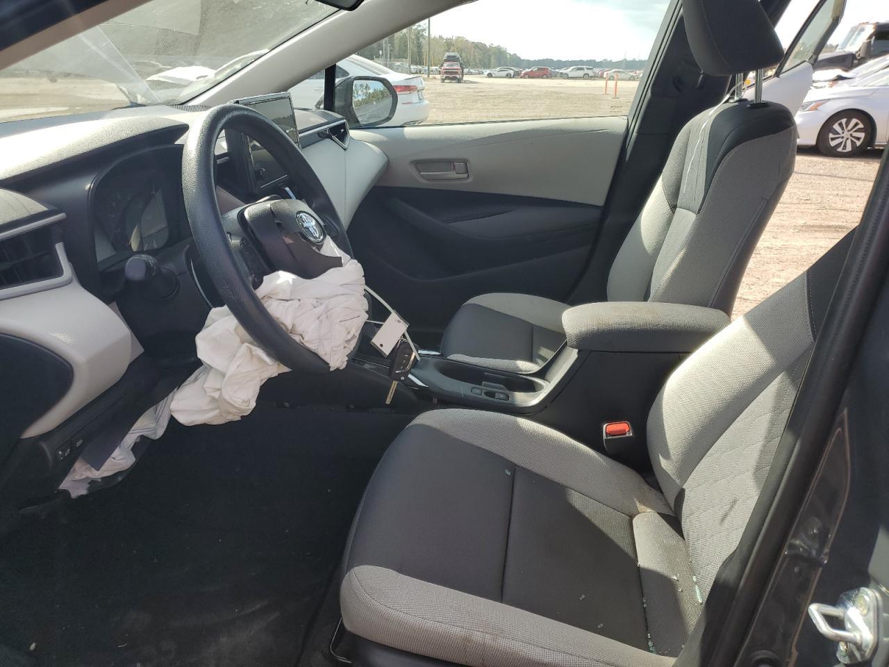 2025 TOYOTA COROLLA