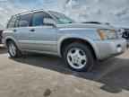 2004 TOYOTA HIGHLANDER