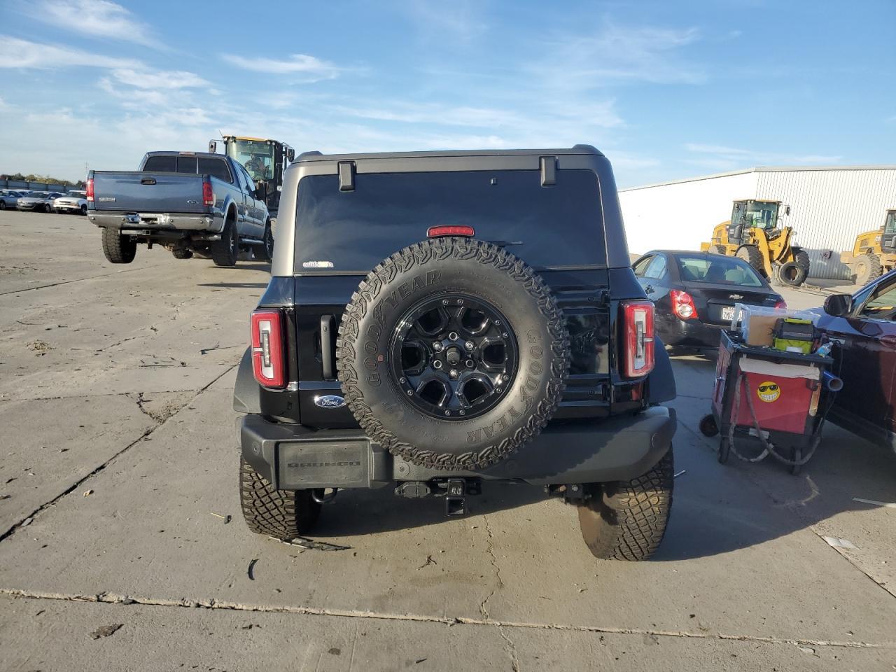 2023 FORD Bronco