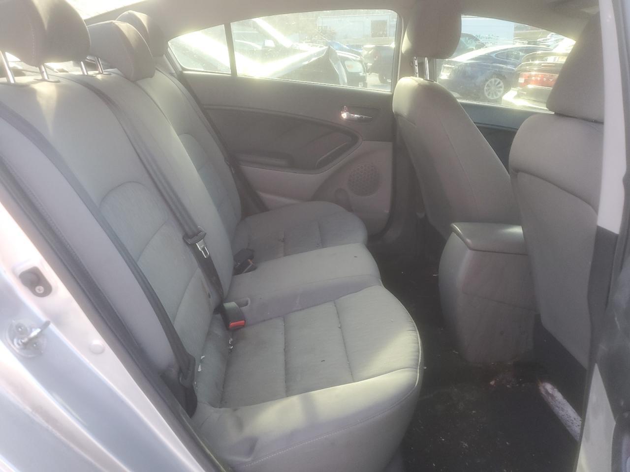2015 KIA FORTE