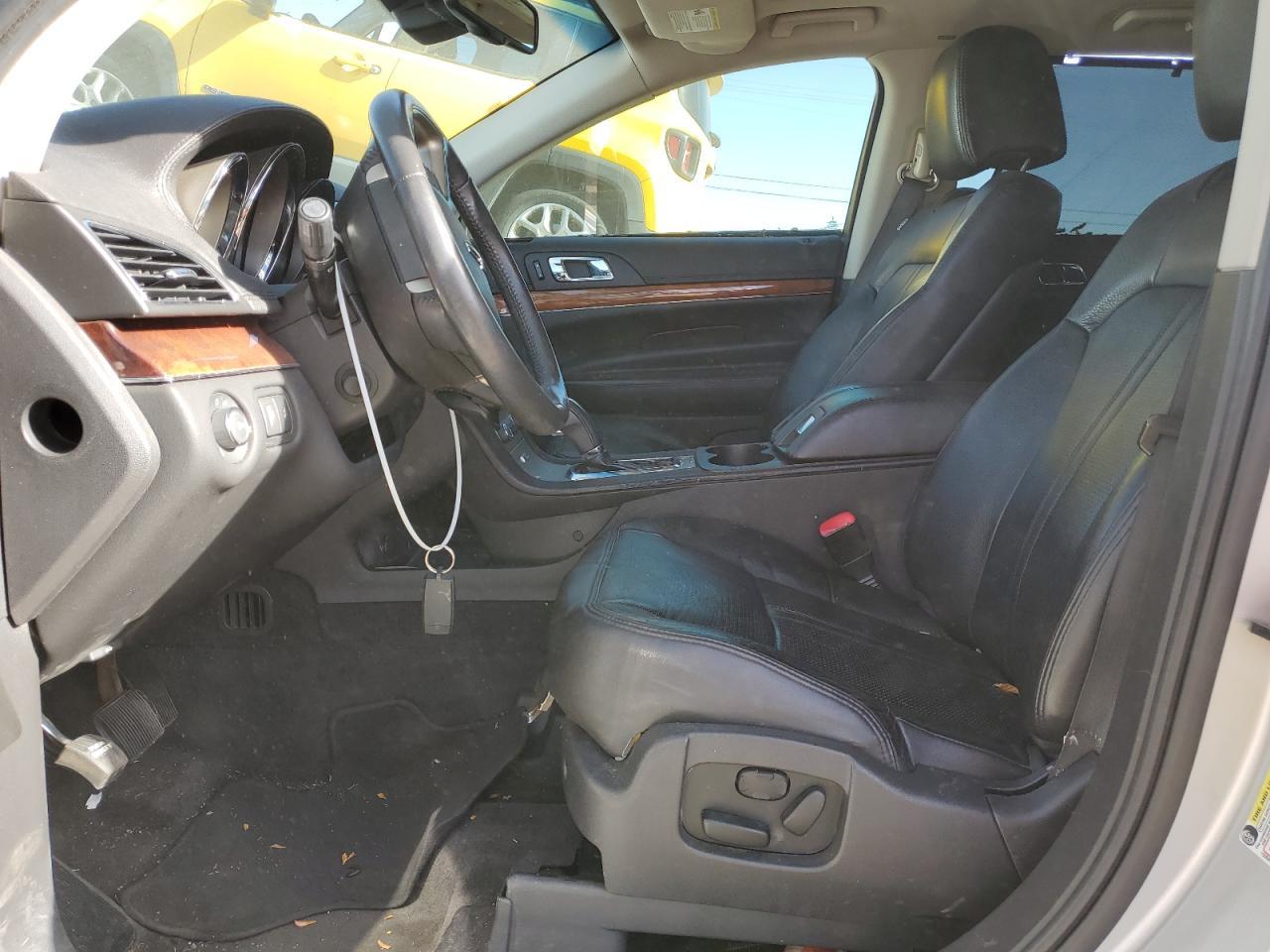 2010 LINCOLN MKT